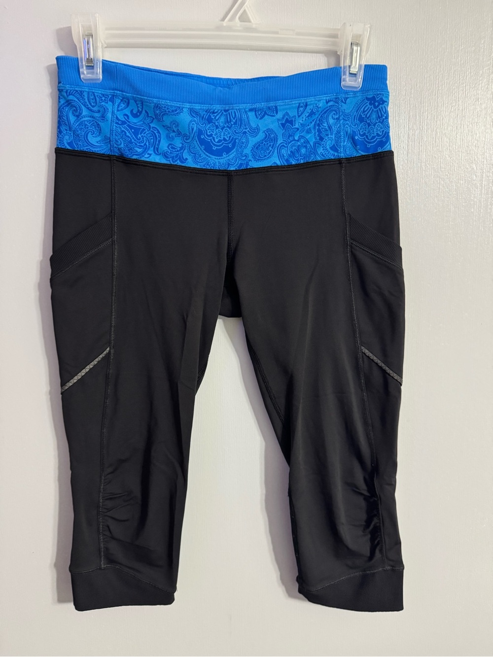 Lululemon Athletica Black Activewear Capri Bike Shorts Size 2